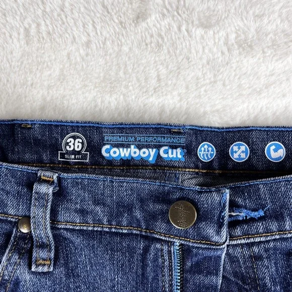 Wrangler  Slim fit straight leg 36x34 - Picture 2 of 5